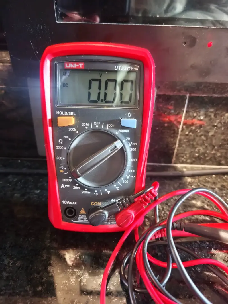Multímetro digital( multitester) - 1