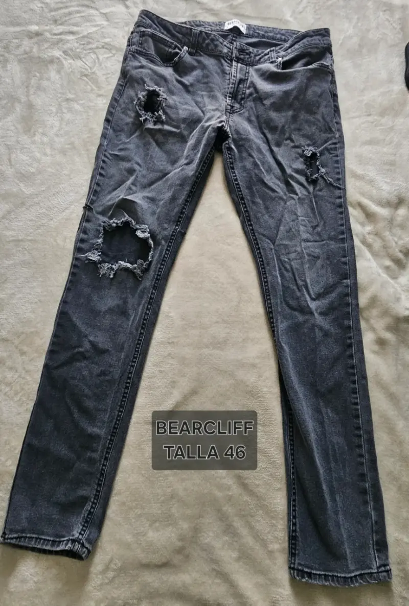Jeans gris con roturas Bearcliff - 1
