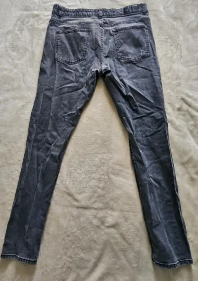 Jeans gris con roturas Bearcliff - miniatura 2