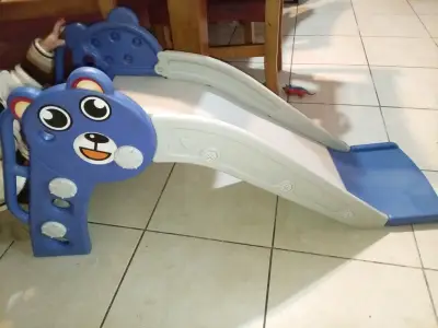 Tobogán infantil de oso azul - miniatura 1