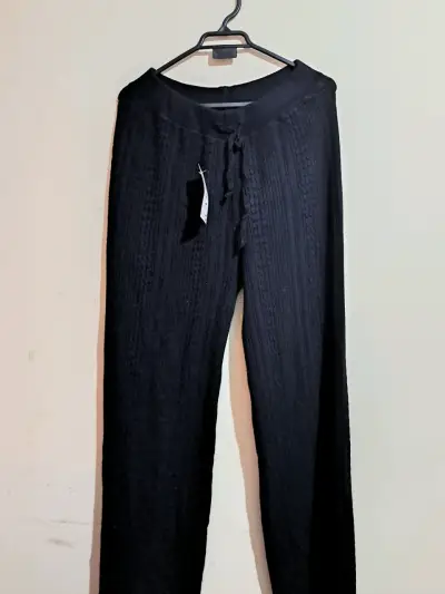 Pantalones negros de punto - miniatura 1