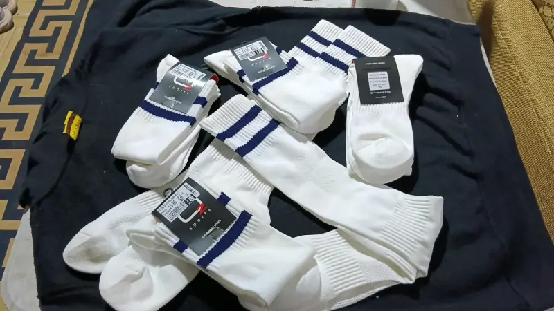 Medias de futbol. Color blanco - 1