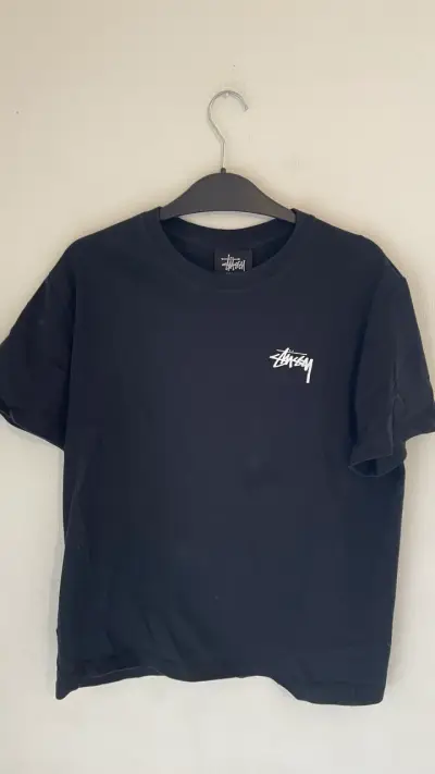 Polera negra estampado Stussy - miniatura 1