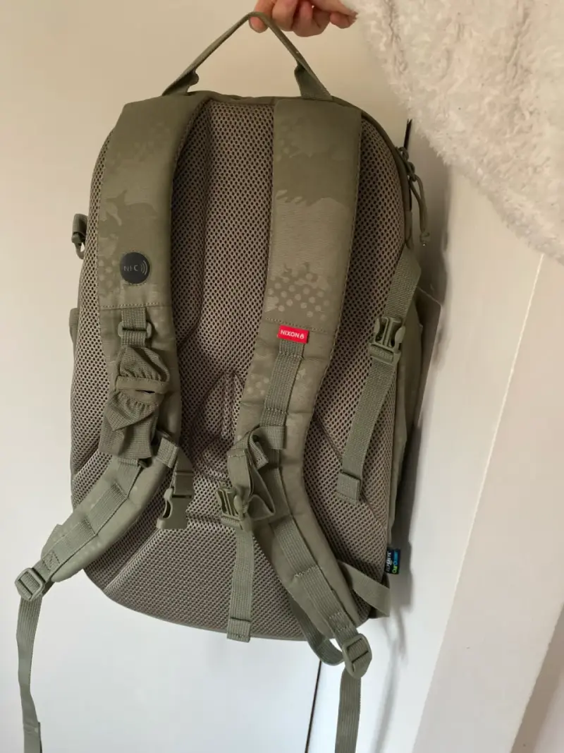 Mochila verde olivo con bolsillos - 3