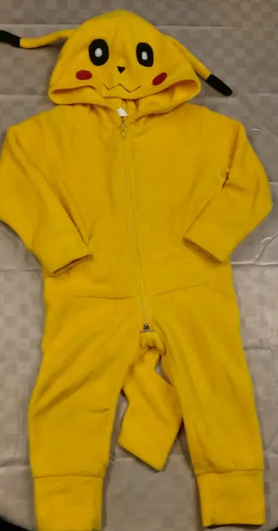 Pijama enterito Pikachu amarillo - miniatura 1