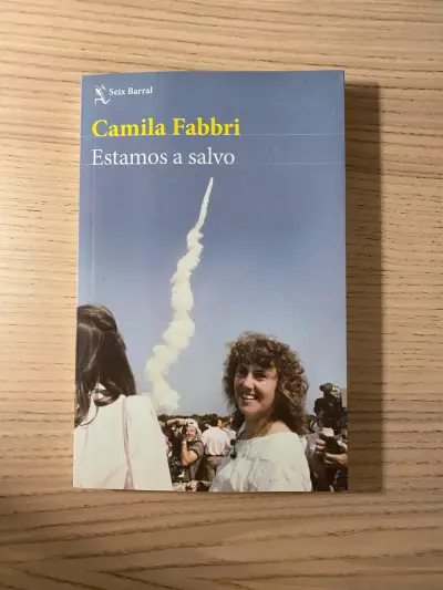Libro 'Estamos a salvo' de Camila Fabbri - miniatura 1