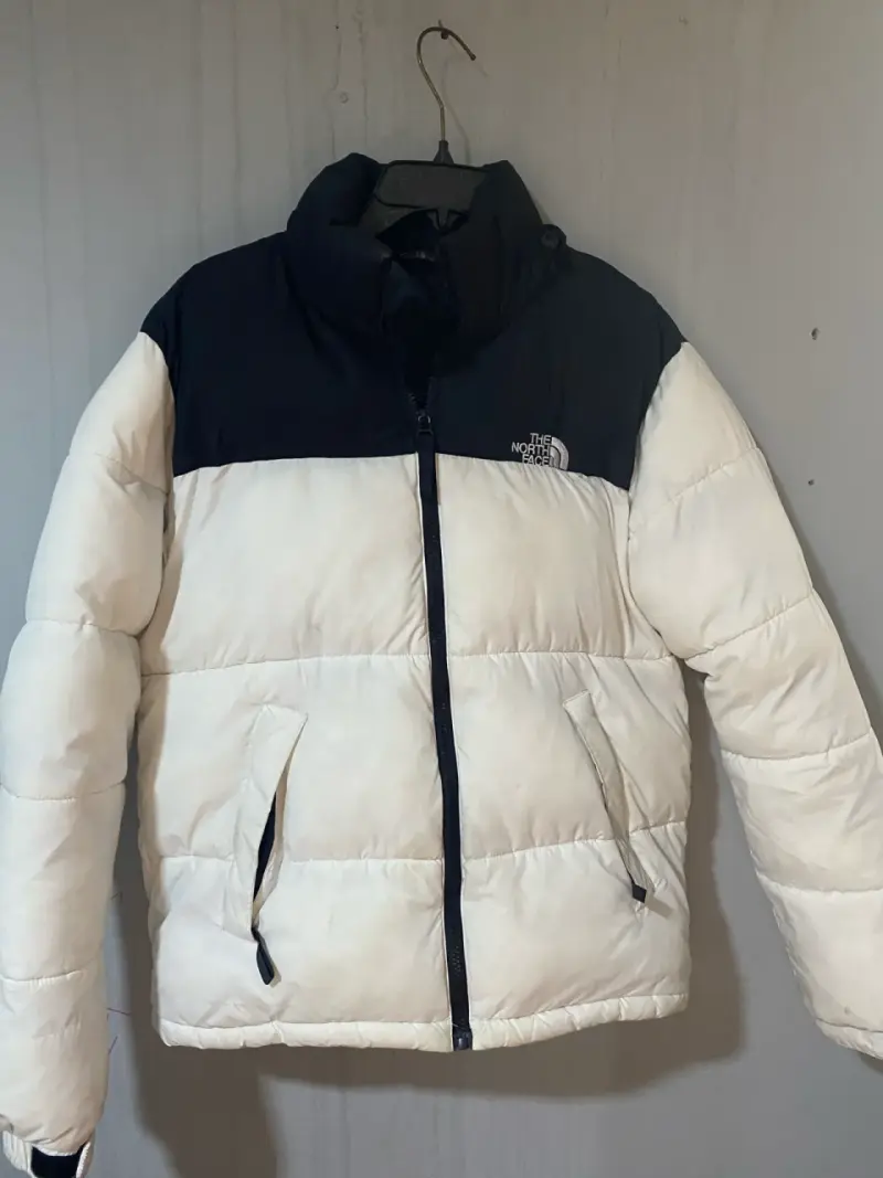 Cortavientos, Poleron, parka y gorro - 4