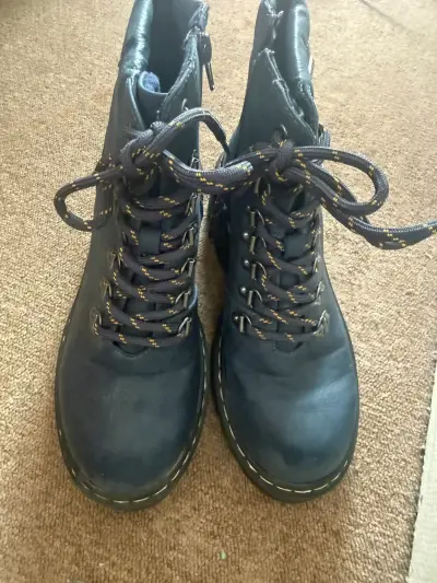 Bototos negros con cordones - miniatura 1