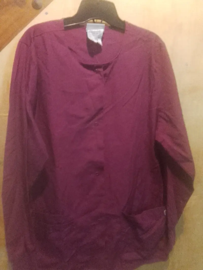 Blusa morada de mujer