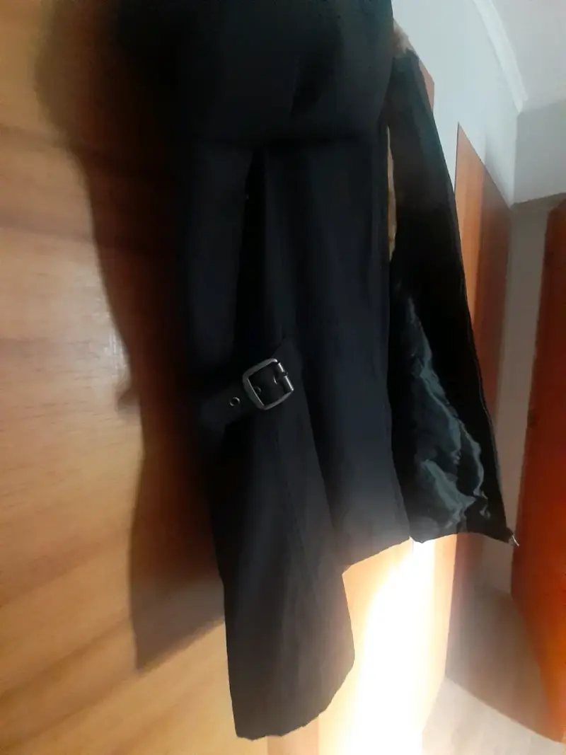 Abrigo AZIS negro con interior de piel - 2