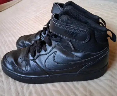 Zapatillas negras deportivas - miniatura 2