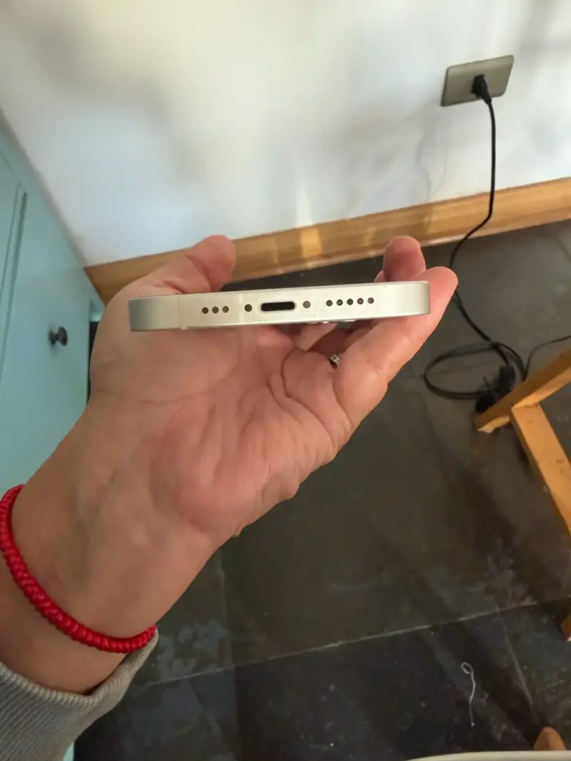 iPhone 14 - 128gb - 5