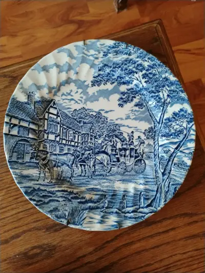 Plato loza  decorativo azul con paisaje Myott - miniatura 3