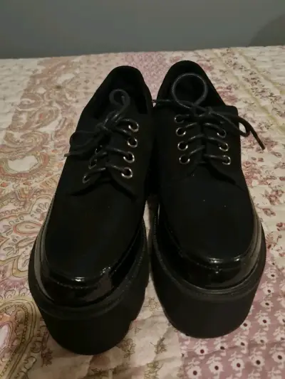 Zapatos negros con plataforma - miniatura 1