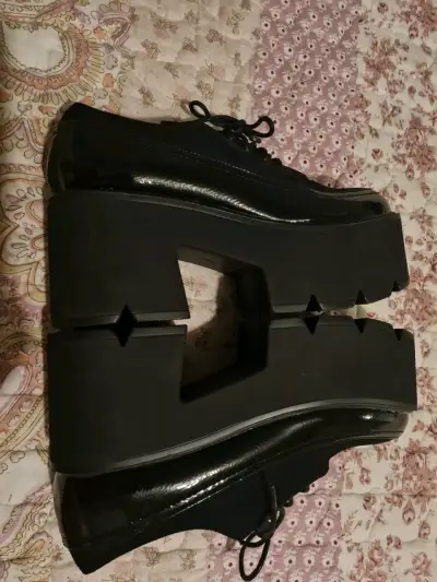 Zapatos negros con plataforma - miniatura 3