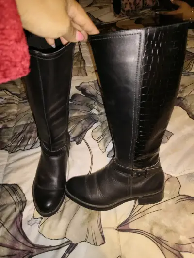 Botas altas negras de cuero - miniatura 1