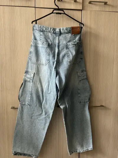 Pantalón Americanino cargo denim celeste - miniatura 2