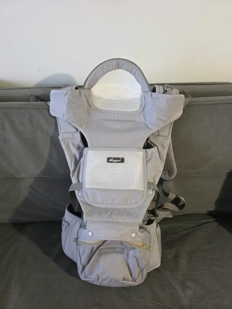 Mochila porta bebé gris - 1