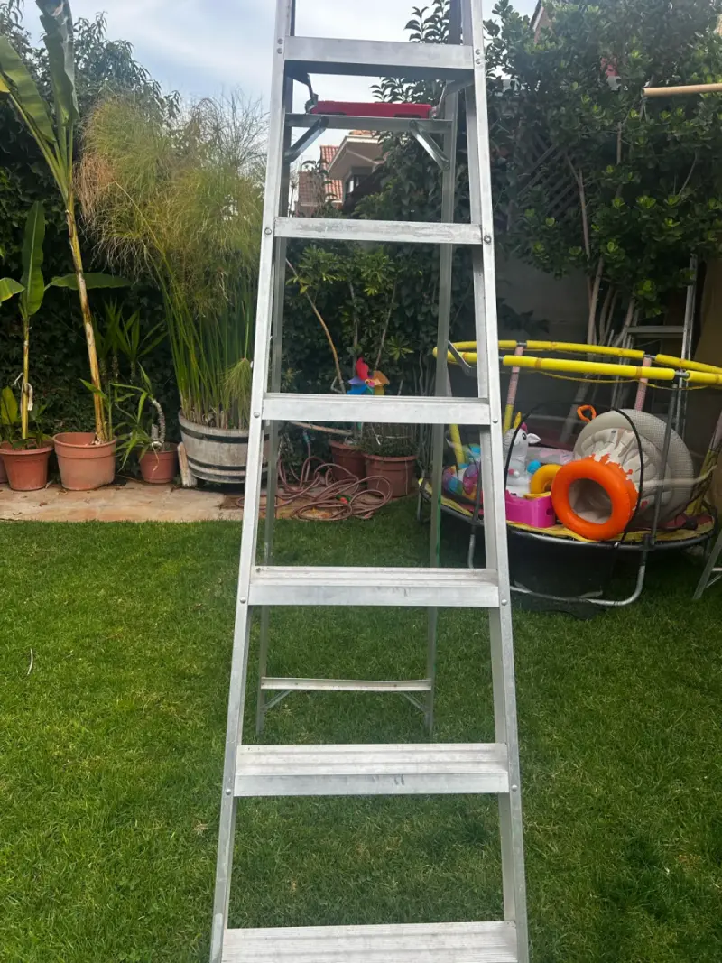 Escalera de aluminio multiusos - 1