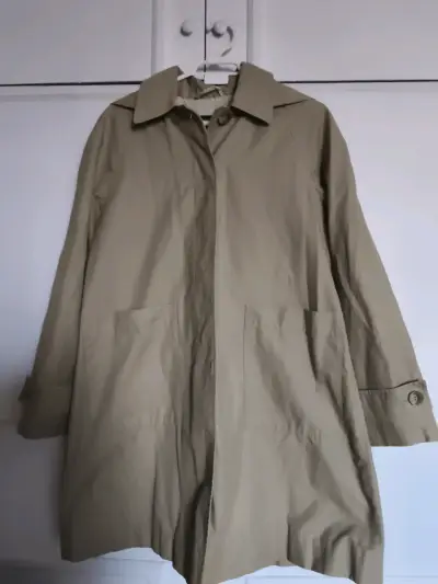 Abrigo beige clásico - miniatura 5