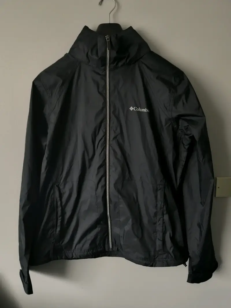 Chaqueta cortaviento Columbia negra - 1