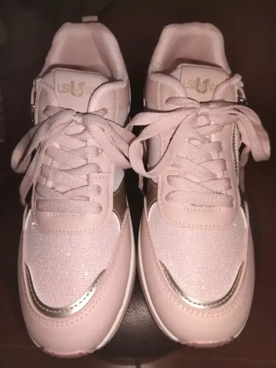 Zapatillas deportivas rosas - miniatura 1