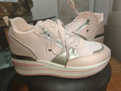 Zapatillas deportivas rosas - miniatura 4