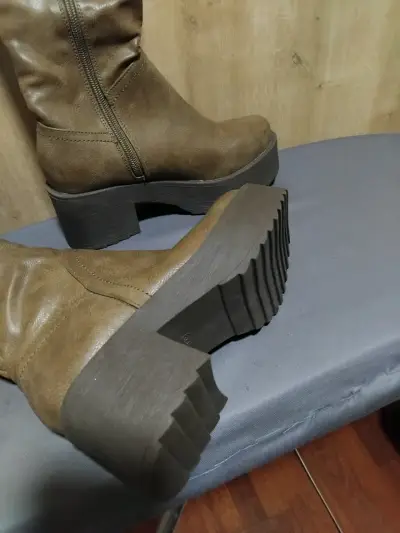Botas altas marrones - miniatura 2