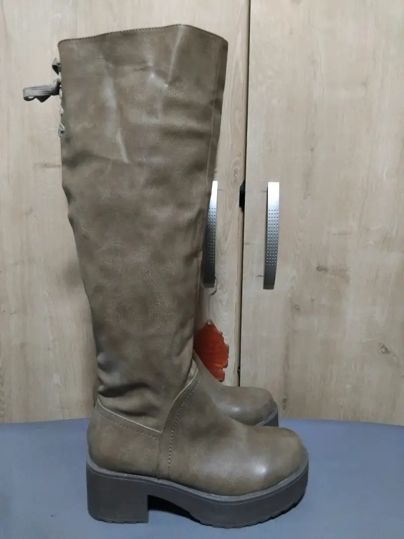 Botas altas marrones - 3