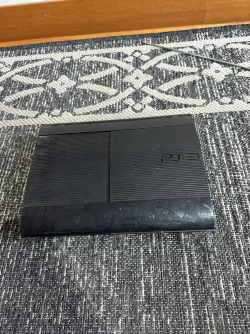 Sony PlayStation 3 Super Slim - 1