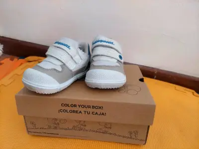 Zapatillas bebé beige - miniatura 1
