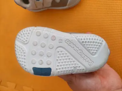 Zapatillas bebé beige - miniatura 2