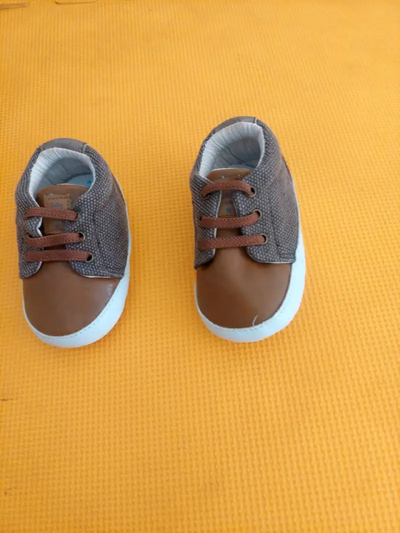 Zapato de bebé marrón - 3