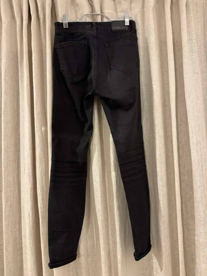 Jeans negros skinny Foster para mujer - 4