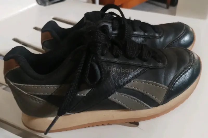 Zapatillas deportivas Reebok negras niño 27 - 1
