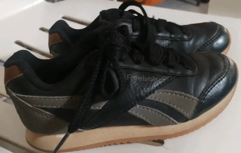 Zapatillas deportivas Reebok negras niño 27 - 4