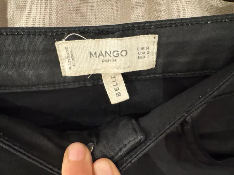 Jeans skinny negros Mango - 3