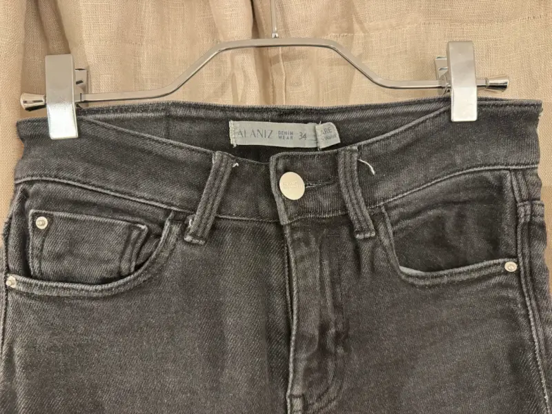 Jeans negros flare Alaniz - 2