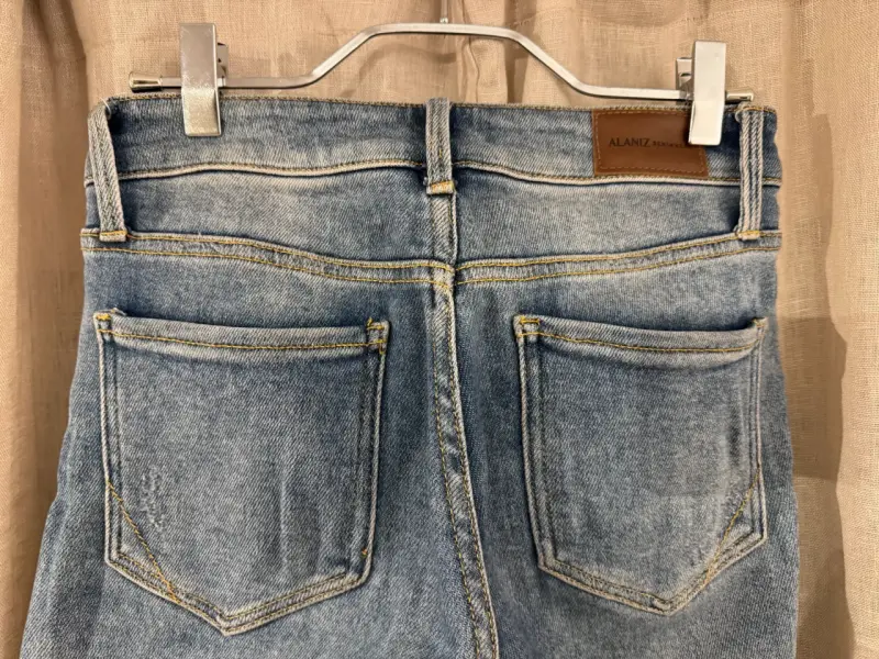 Jeans Flare Alaniz desgastados - 5