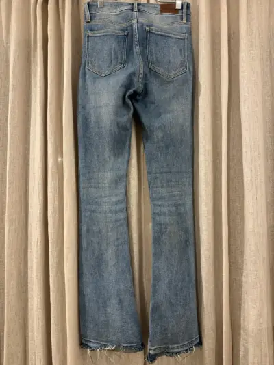 Jeans Flare Alaniz desgastados - miniatura 6