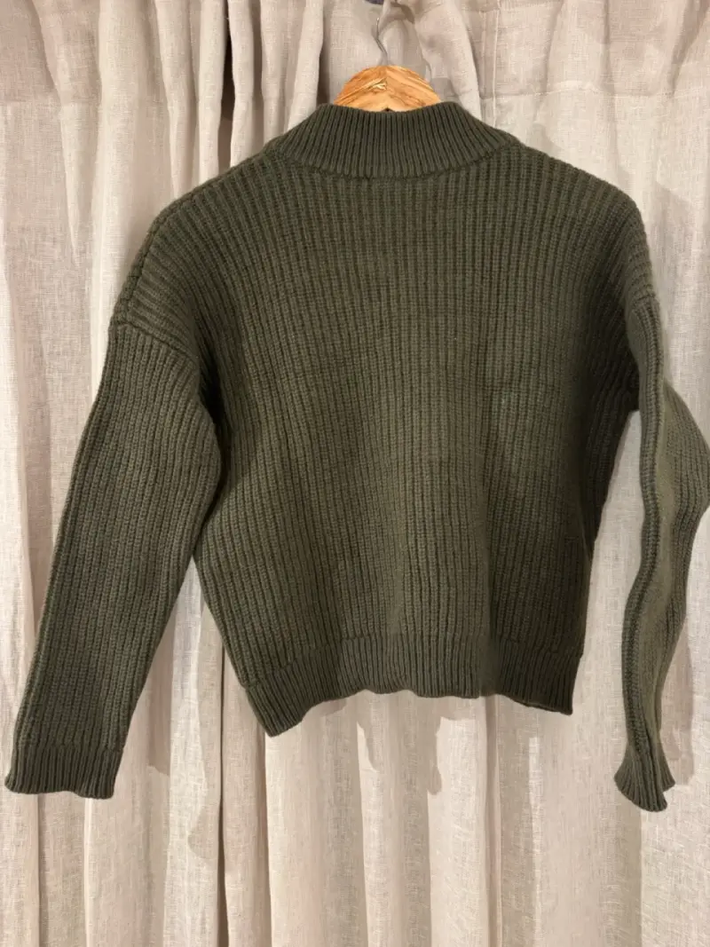 Sweater lana Sézane verde con botones - 4