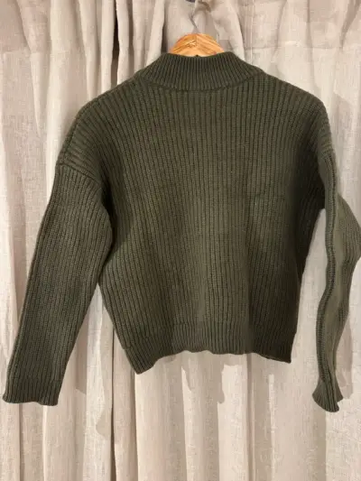 Sweater lana Sézane verde con botones - miniatura 4