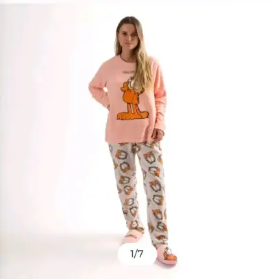 Conjunto Pijama Polar Garfield - miniatura 2