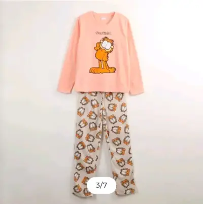 Conjunto Pijama Polar Garfield - miniatura 3