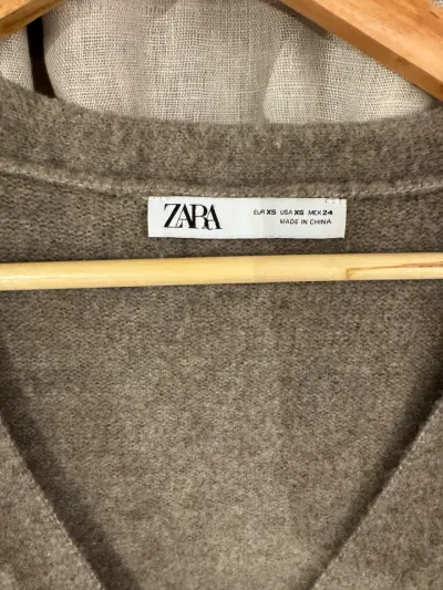 Chaleco con lana Zara beige - miniatura 2