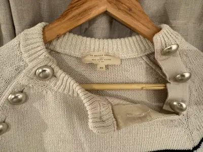Sweater a rayas con botones 100% algodón - miniatura 3