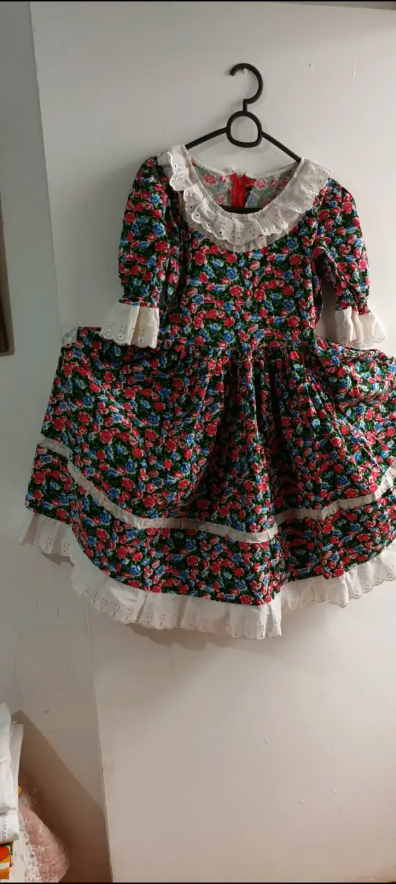 Vestido folclórico floral - 2
