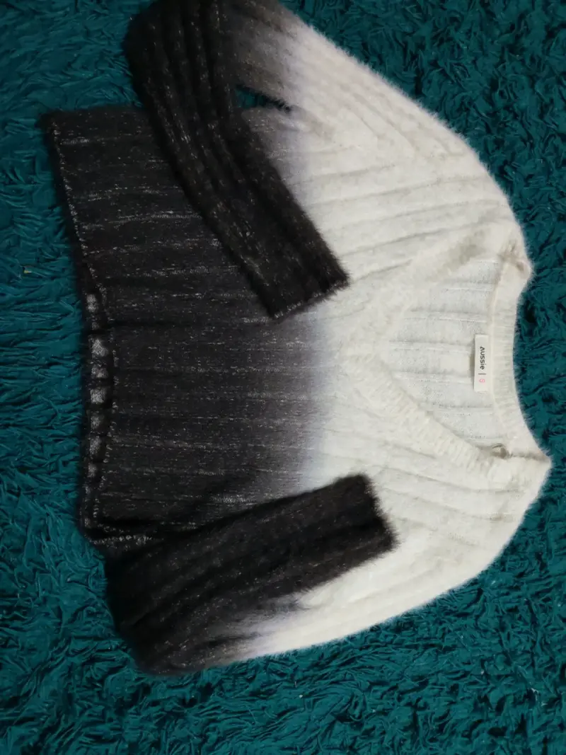 Suéter degradé negro y blanco - 1