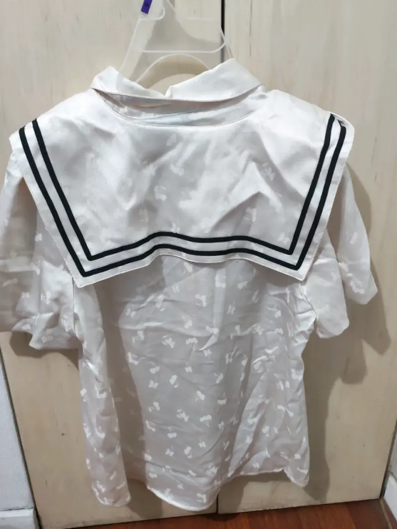 Blusa blanca con cuello marinero - 3