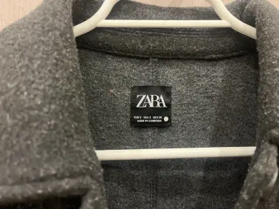 Abrigo gris Zara - miniatura 2